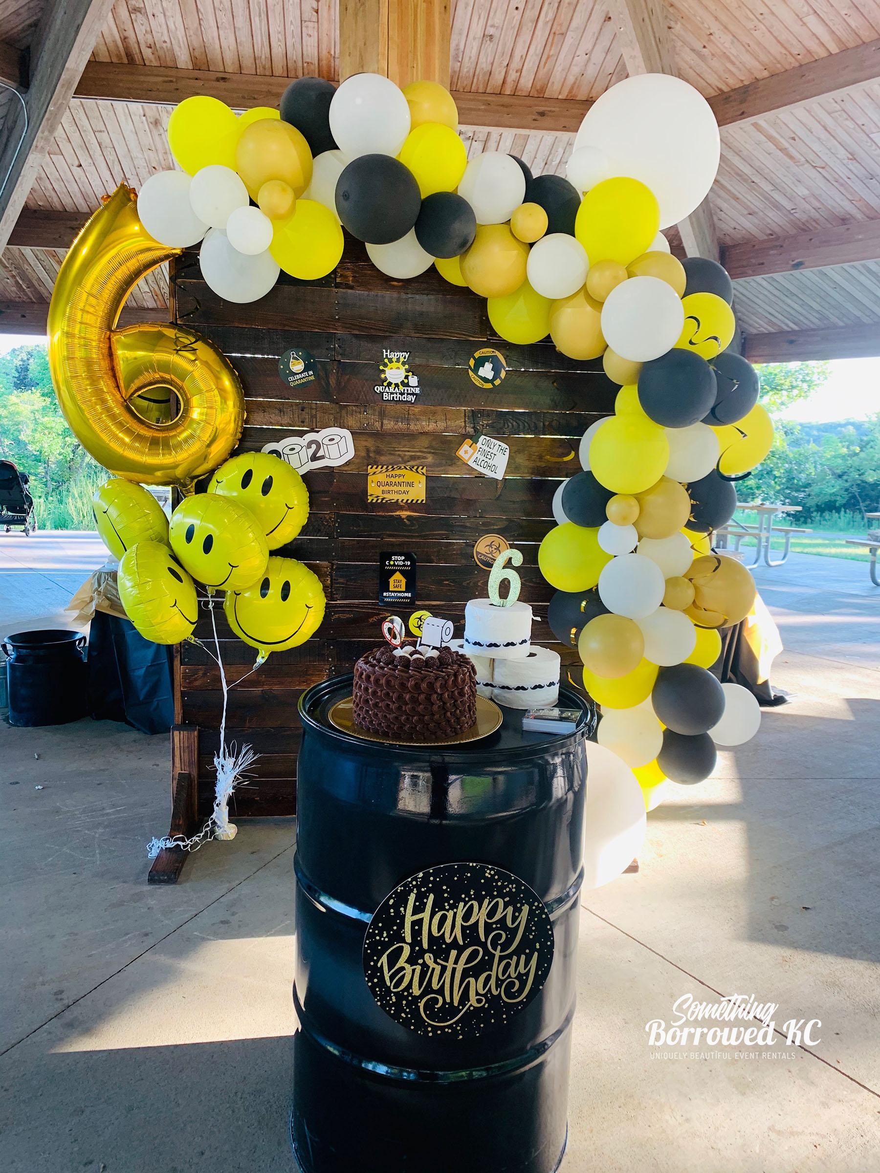 Amazing Birthday Party Pallet Wall